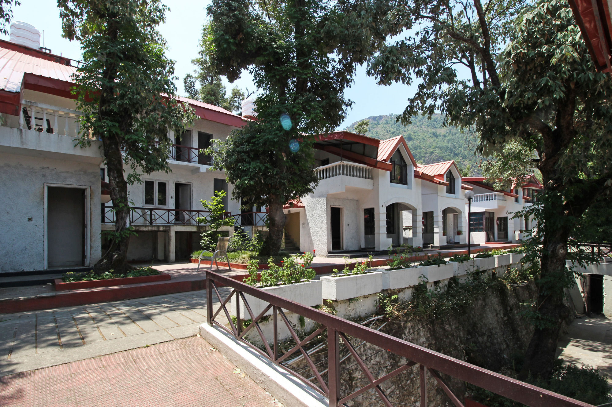 Oyo 5248 Surbee Resorts Mussoorie Eksteriør billede