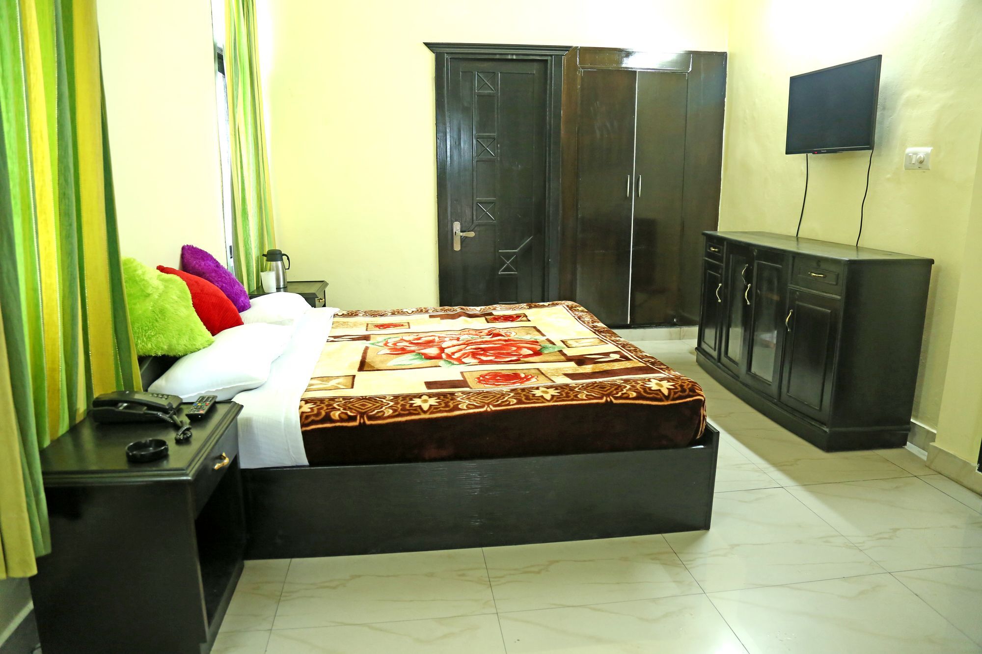 Oyo 5248 Surbee Resorts Mussoorie Eksteriør billede