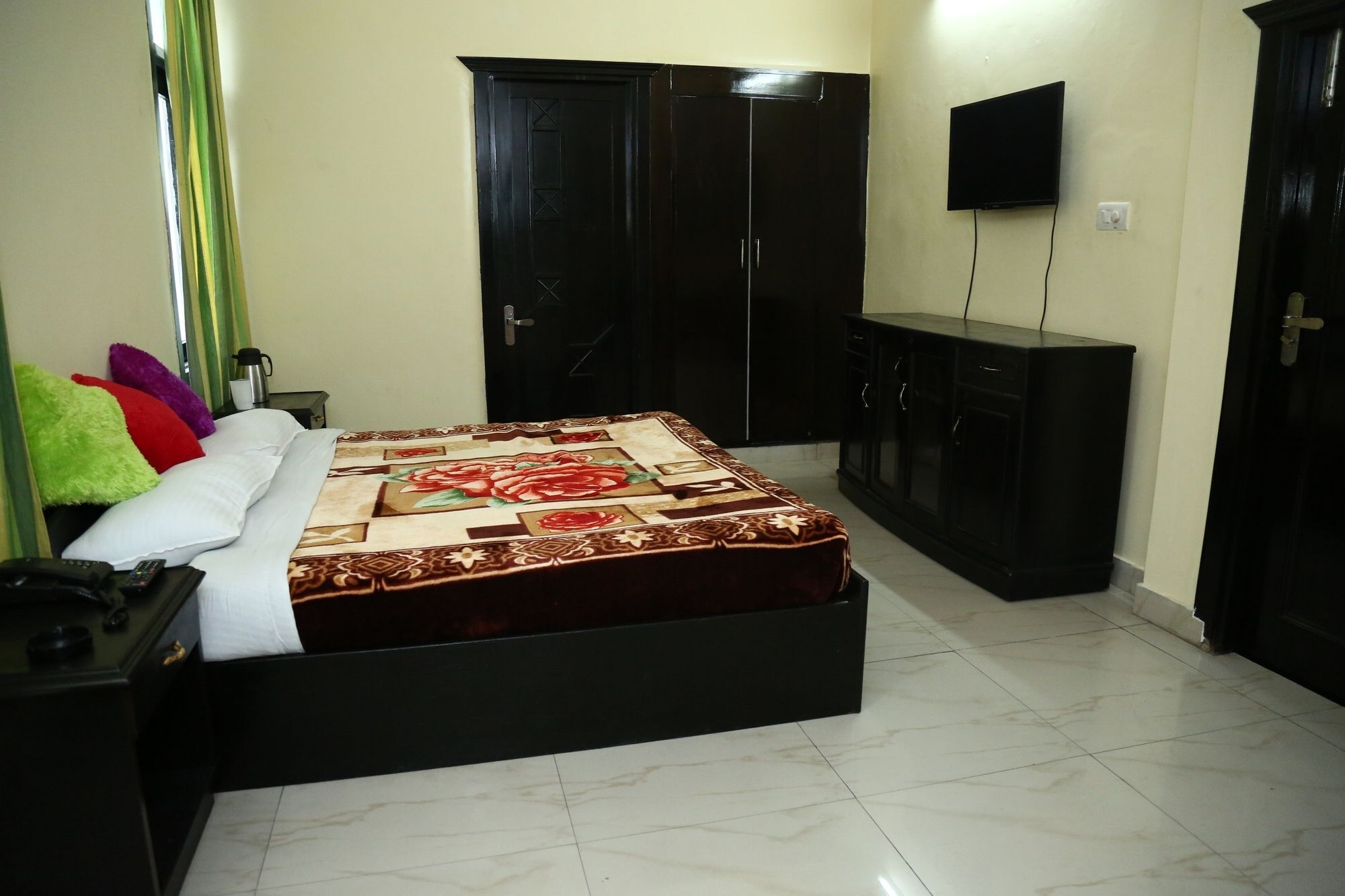 Oyo 5248 Surbee Resorts Mussoorie Eksteriør billede
